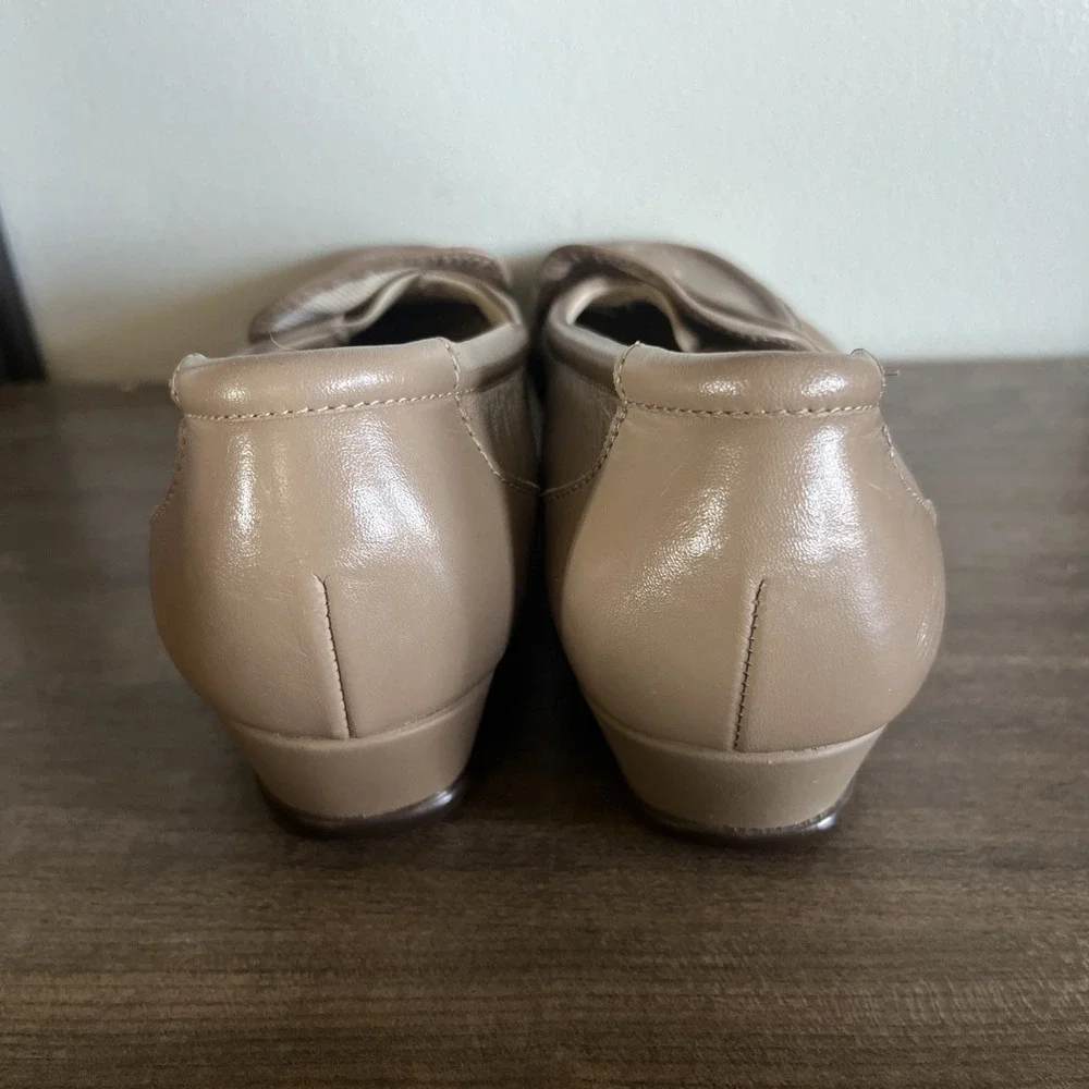 SAS Wedge Shoes 7 Leather Slip On Loafer Tripod Comfort Tan Barely Worn READ